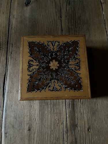 Vintage italian sorrento style - vintage,